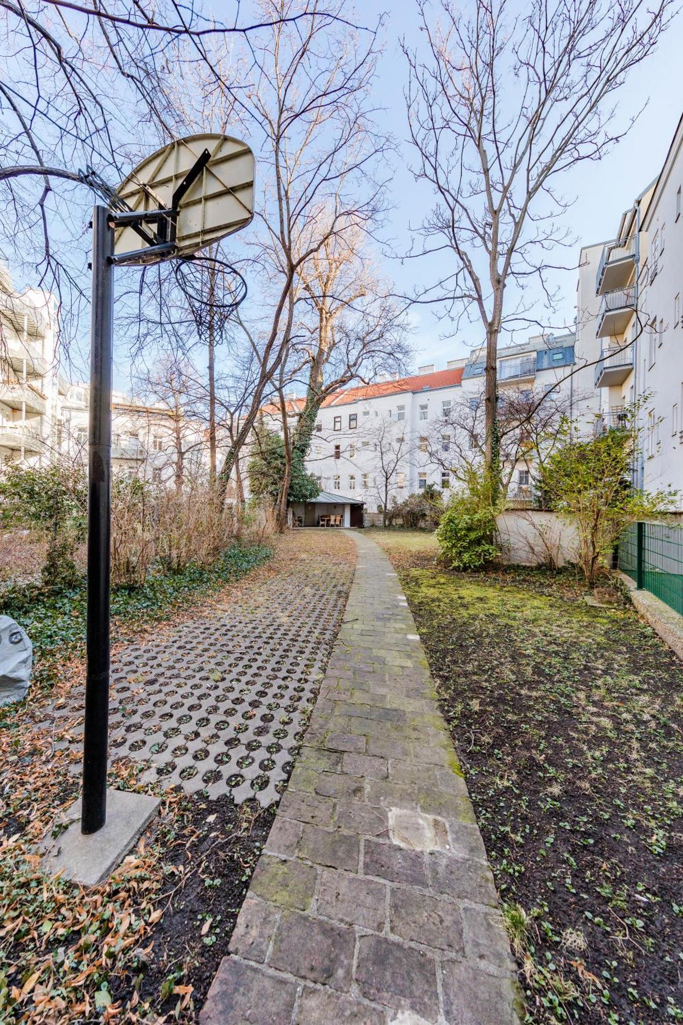 Urban Vienna Living - 18Th District Aparthotel Ngoại thất bức ảnh